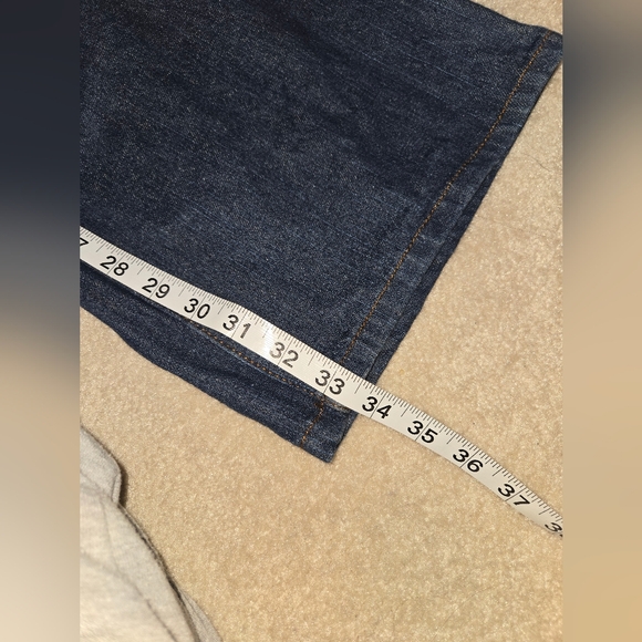 Rocawear Men's W•52 Classic Fit Blue Jeans - Picture 9 of 11